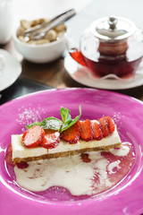 cheesecake with strawberry