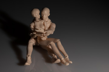 Umarmung in Geborgenheit - Figurinen