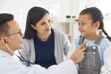 Mother and daughter come doctor.