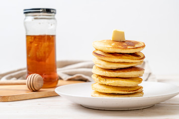 pancakes with butter and honey
