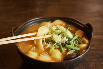 ほうとうを食べる