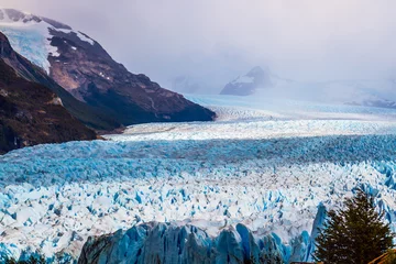 Papier Peint photo Glaciers Le glacier Perito Moreno sur le lac Argentino
