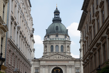 Fototapeta na wymiar the St. Stephen's Basilica, in Budapest, Hungary