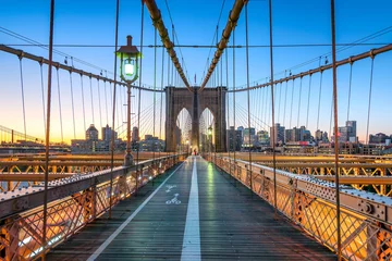 Tuinposter Brooklyn Bridge in New York City, VS © eyetronic