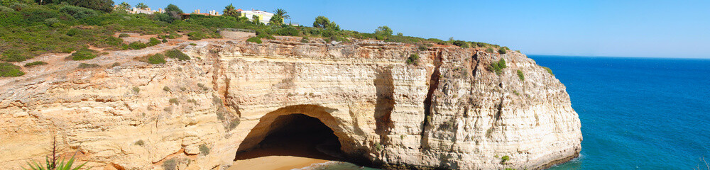 PLAYA DE CARVOEIRO. ALBUFEIRA DE PORTUGAL
