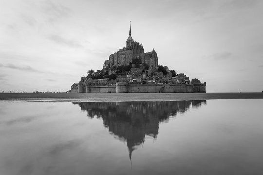 Mont-Saint-Michelle bw