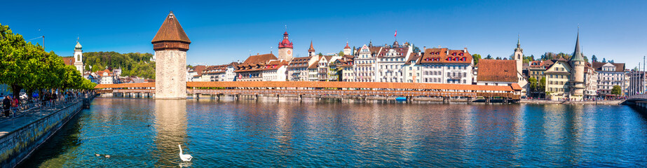 Historic city center of Lucerne with famous Chapel Bridge and lake Lucerne (Vierwaldstattersee),...