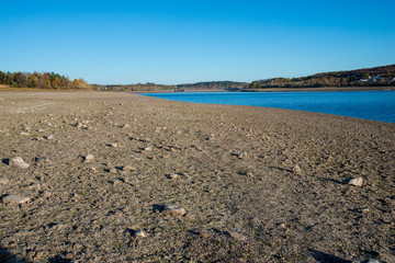 Klimawandel Möhnetalsperre Wasserstand November 2018 Körbrke Sauerland NRW Deutschland