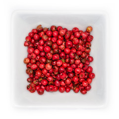 Rote Pfefferkörner Pfeffer in Schale