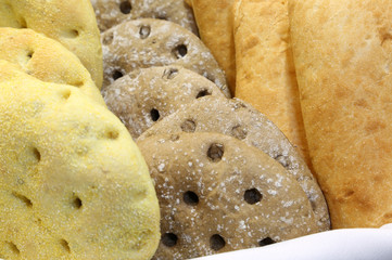 bread made with whole wheat flour or coffee and milk or with yel