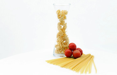 Pasta mit roten Tomaten
