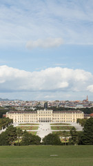 Fototapeta na wymiar Jardins de um palácio antigo de Viena na Áustria