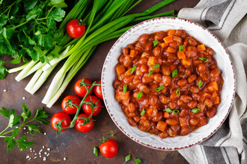 Stewed red beans with carrot in spicy tomato sauce