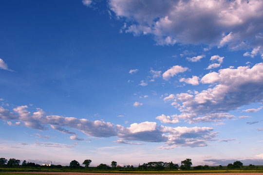 偏西風」の写真素材 | 95件の無料イラスト画像 | Adobe Stock
