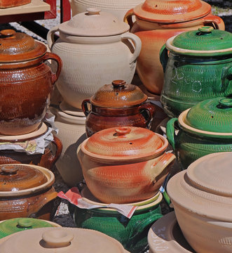 Crockery arts and crafts