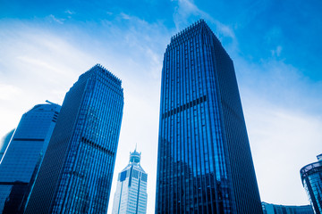 Obraz na płótnie Canvas Modern office building on a clear sky background.