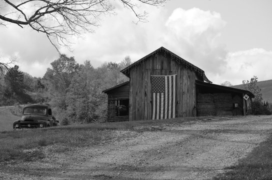 old barn black & white