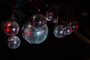 Disco mirror ball