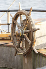Steuerrad einer alten Windjammer