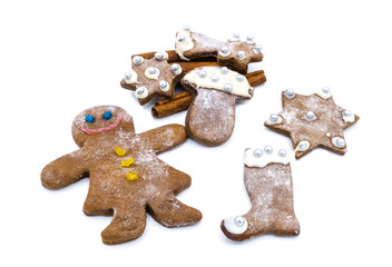 Weihnachtsbäckerei Lebkuchen Plätzchen isoliert freigestellt auf weißem Hintergrund