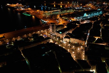 Cadiz von oben bei Nacht