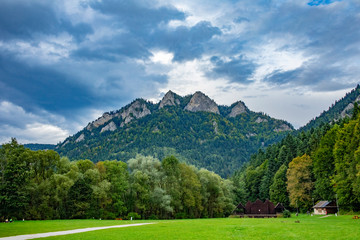 Trail to the top of the Three Crowns. © Arkadiusz Fajer
