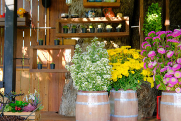 Fototapeta na wymiar flora bouquet decorating at small flower shop