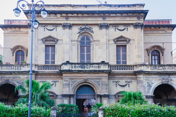 Obraz premium Traditional architecture of Catania, Sicily, facade of ancient building