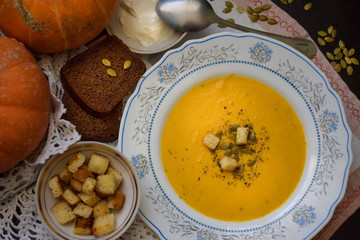 bowl of pumpkin soup