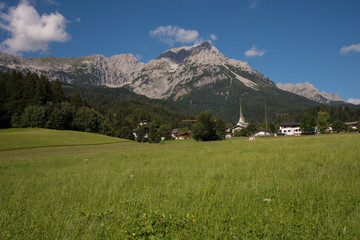 Naklejka premium Scheffau am Wilden Kaiser