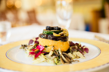 Vegetable burger with flowers 