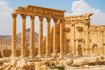 Naklejka premium Palmyra, Syria - Ruins Old Greco Roman