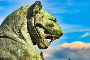 louvre lion