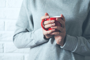 woman hand tea