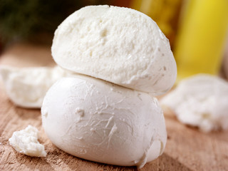 ITALIAN BUFFALO MOZZARELLA