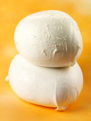 ITALIAN BUFFALO MOZZARELLA