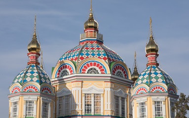Golden domes of the temple, Ascension Cathedral, Almaty, Kazakhstan © serikbaib