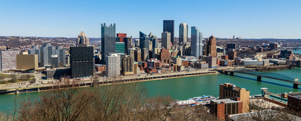 Fototapeta na wymiar The Pittsburgh Skyline