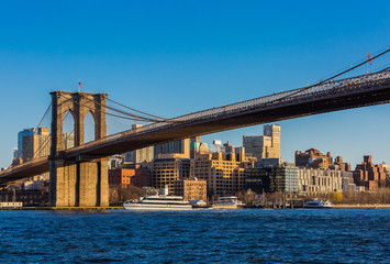 Obraz premium the Brooklyn Bridge from Manhattan Landmarks in New York City USA
