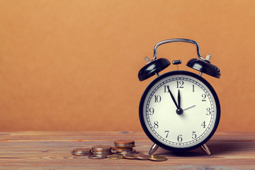 Time is money, table clock with coins