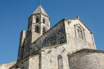 Fototapeta na wymiar Church in medieval village of La garde Adhemar in the south of France