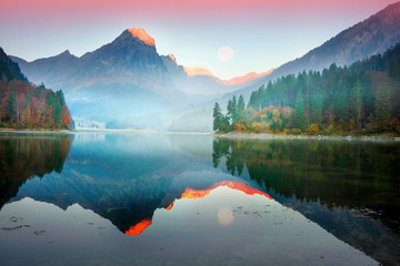 Fototapeta na wymiar Lake Obersee autumn morning