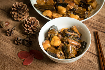 Chestnut fried with finless eel