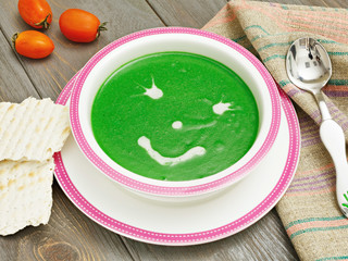Green soup for children