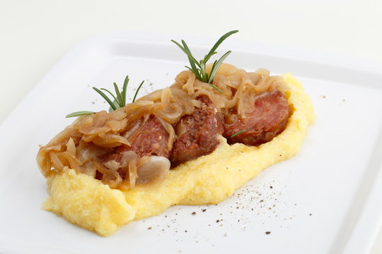 cotechino con polenta