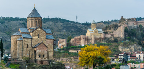 Meteki Church of the Assumption and Narikala fortress in Tbilisi © monticellllo