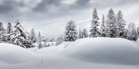Panorama einer Winterlandschaft in Tirol Österreich