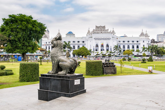 Maha bandula parc yangon city hall rangoun Myanmar Birmanie