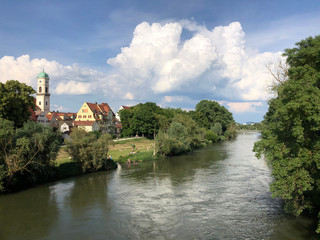 Fototapeta na wymiar Danube river in Regensburg