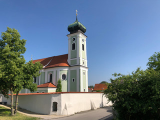 Fototapeta na wymiar Schwabelweis church in Regensburg